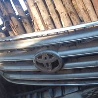 Used Silver Toyota Landcruiser Main Grill For Sale | Brits Brothers™