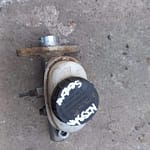 1995 Nissan Sentra Brake Master Cylinder