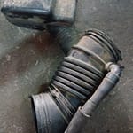 2010 Hyundai Azera 3.3 V6 Airfilter Pipe