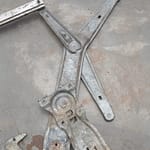 BMW 3 E30 Front Door Manual Window Mechanism1932393