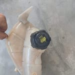 2016 Nissan Qashqai coolant bottle