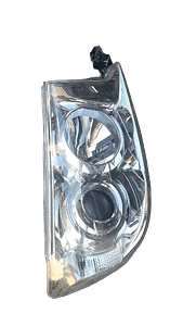 2010 Toyota Fortuner Right headlight