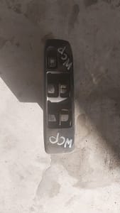 2006 Mitsubishi Pajero Right Front Window Switch