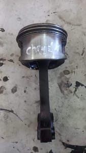 Chrysler Neon 2l Piston & Conrod used 2 Chrysler Neon 2l Piston & Conrod