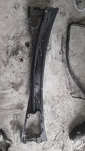 2005 Renault Kangoo windscreen cowling 