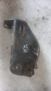 1991 Mitsubishi Pajero 3l V6 Mounting used 2 1991 Mitsubishi Pajero 3l V6 Mounting