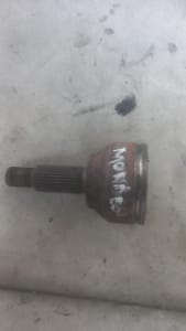 1998 Ford Mondeo 2l CV Head 2 1998 Ford Mondeo 2l CV Head