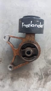 Landrover Freelander 1 Mounting used 2 Landrover Freelander 1 Mounting