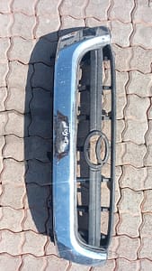 Toyota Hilux Grill