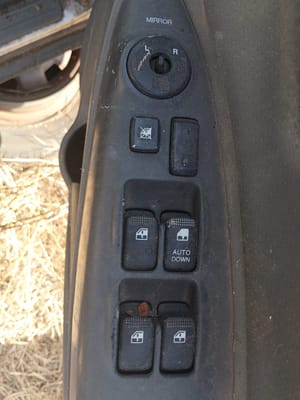 Used 2006 Hyundai Tucson Main Window Switch | Power Window Master Panel | Brits Brothers