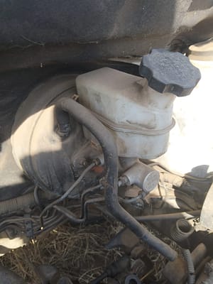 used Hyundai Tucson brake booster master cylinder