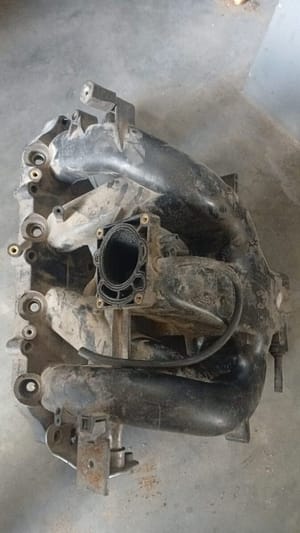 Ford Mondeo 2L Intake Manifold