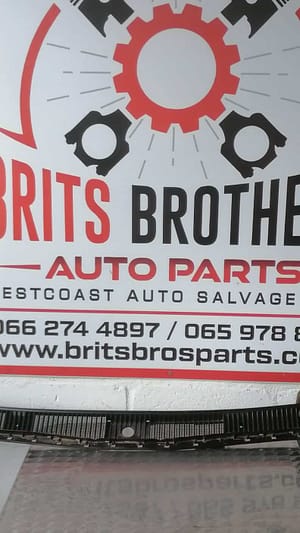 Toyota Tazz Windscreen Cowling