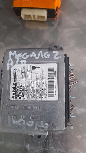 2006 Renault Megane 2 Air Bag Contol Unit 604289600