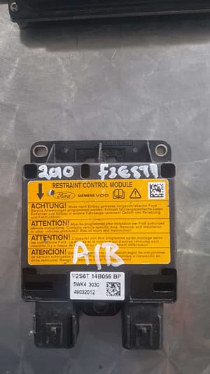 Ford Fiesta MK6 Airbag Control Unit 2S6T14B056BP