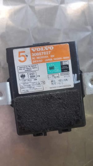 30857627 Volvo S40 Genuine Denso Central Locking Module