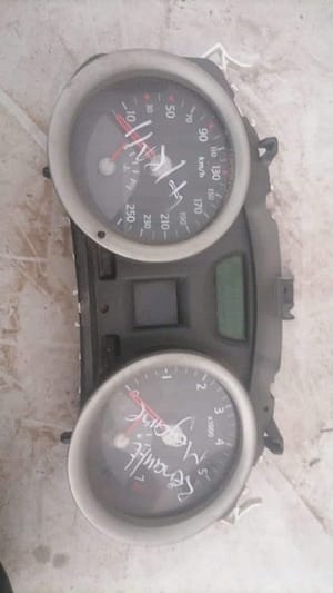 2006 Renault Megane Cluster