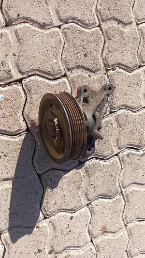 Mahindra scorpio NEF water pump