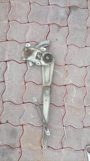 1987 Toyota corolla window mechanism