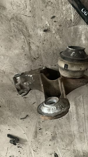1998 Audi A4 B5 V6 Mounting