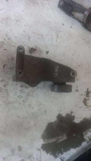 Ford Mounting