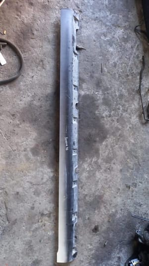 2010 Hyundai Azera 3.3 V6 Sill Cover