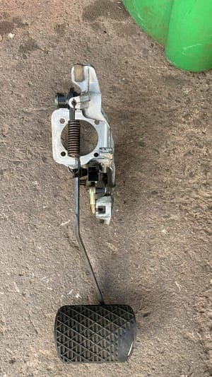 2002 Mercedes Ml320 Brake pedal