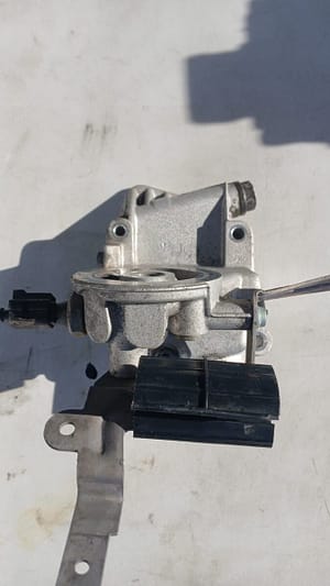 2010 VW Beetle 1.6 BSF Oil Filter Housing 06A115417