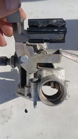 2010 VW Beetle 1.6 BSF Oil Filter Housing 06A115417