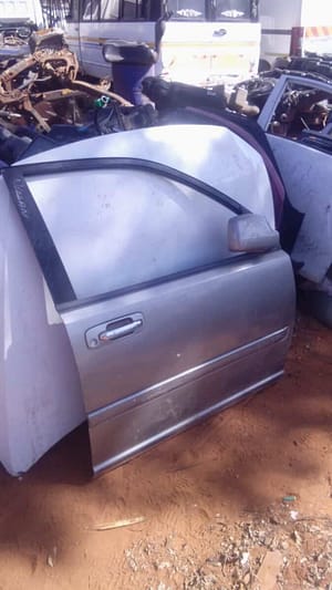 2009 Nissan Xtrail Right Front Door Shell -Used