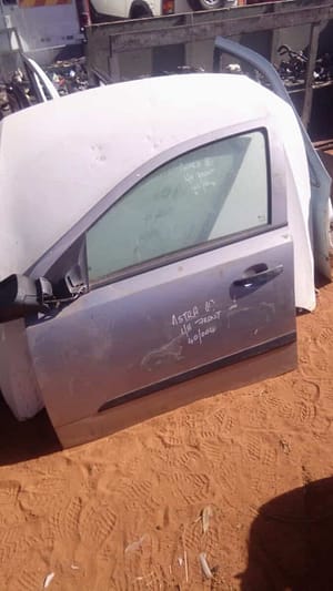 2008 Opel Astra H Left Front Door Shell - Used