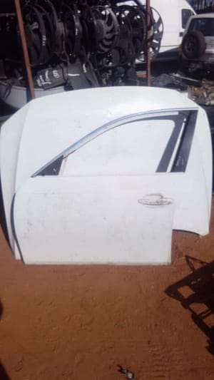 2008 Bmw E60 Left Front Door Shell - Used