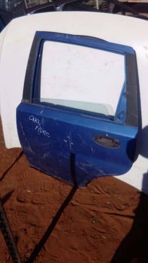 2007 Chevrolet Aveo Left Rear Door Shell - Used