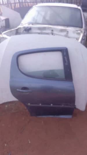 2006 Peugeot 207 Right Rear Door Shell - Used