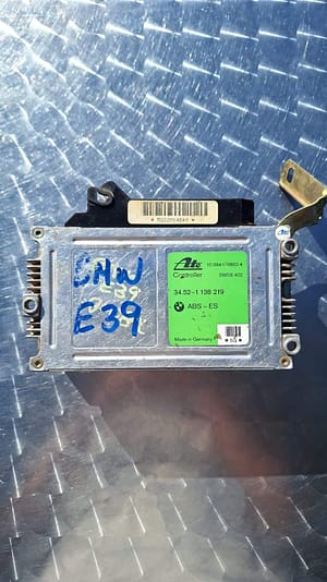 BMW E39 540i ECU