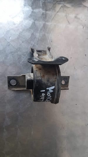 Ford Mondeo 2L Zetec Engine Mounting